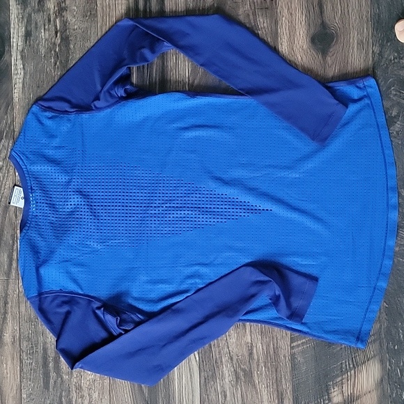 Nike Vented Back - Picture 2 of 2